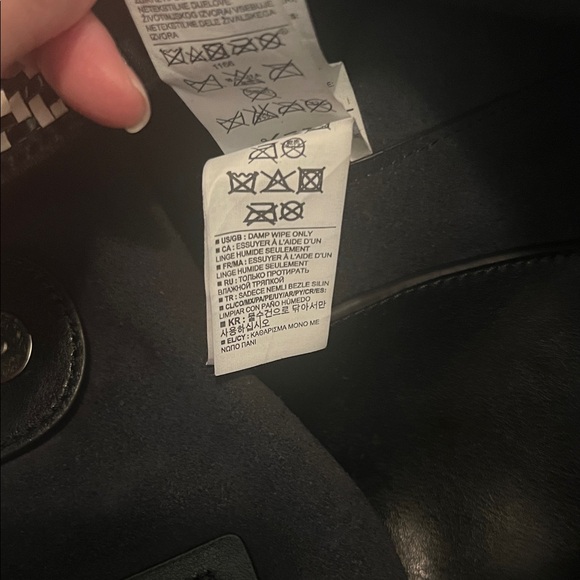 #0961+ Ashbury Woven Strip Black & White Chevron Tote Bag - Picture 10 of 13